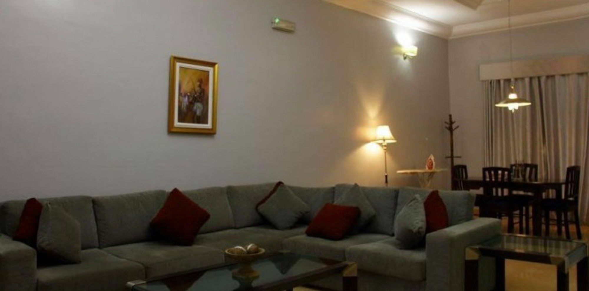 Bolton White Apartments Abudża Zewnętrze zdjęcie